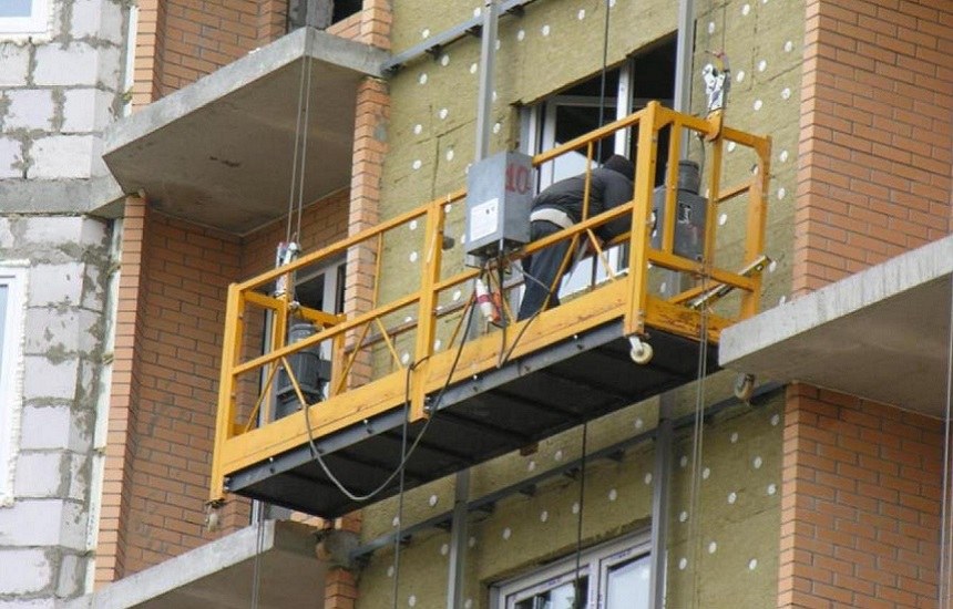Platform on building facade